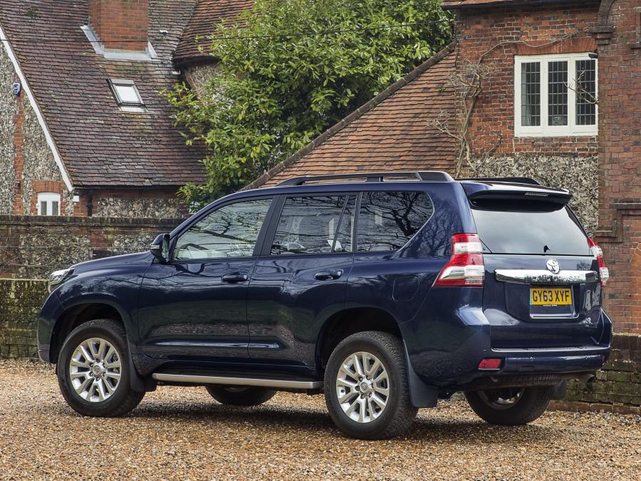  Toyota Land Cruiser 2014 года  (UK) (фото 10 из 16)